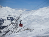 Die Trittkopf-Seilbahn vor weisser Winterlandschaft